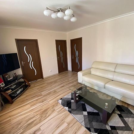 Transilvania Rent Hunedoara Extérieur photo