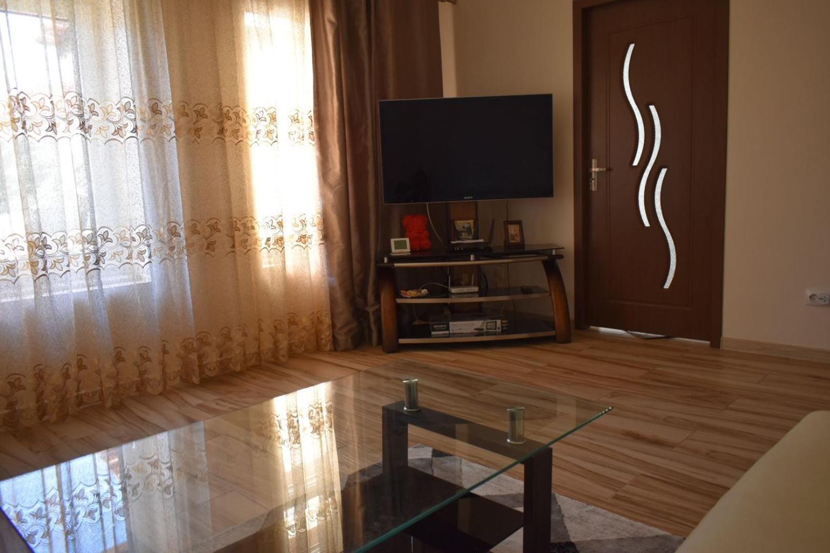 Transilvania Rent Hunedoara Extérieur photo