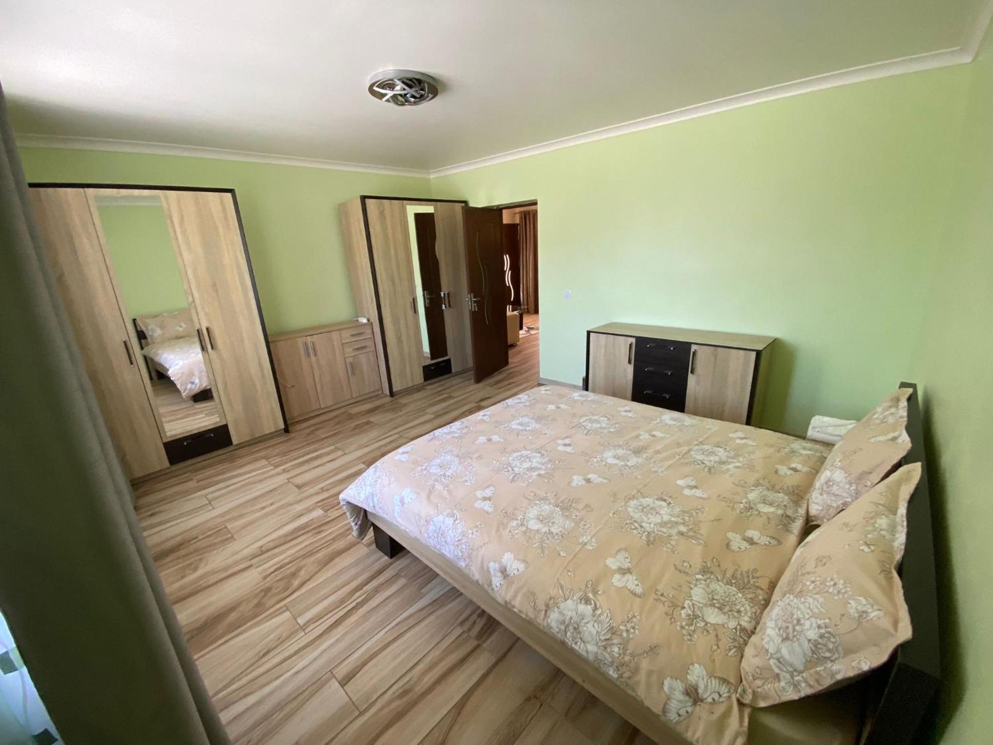 Transilvania Rent Hunedoara Extérieur photo