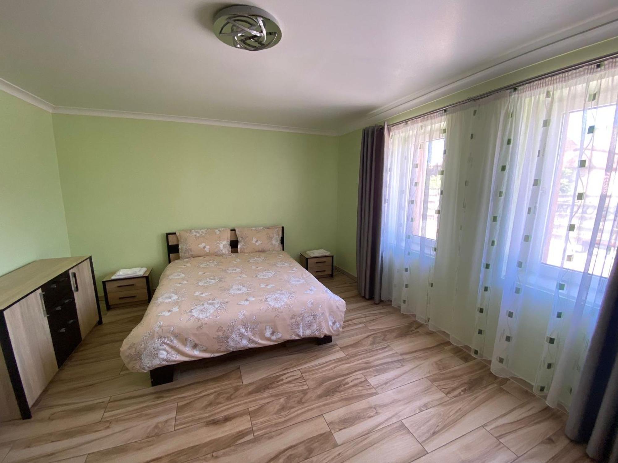 Transilvania Rent Hunedoara Extérieur photo